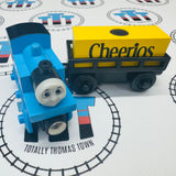 Thomas with Cheerios Cargo (Learning Curve 1999) Good Condition Rare Cracked Paint on Cargo Car Wooden - Used