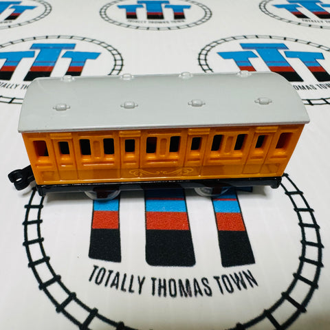 Annie/Clarabel Coupling at Back Takara Tomica Small Toy - TOMY New no Box