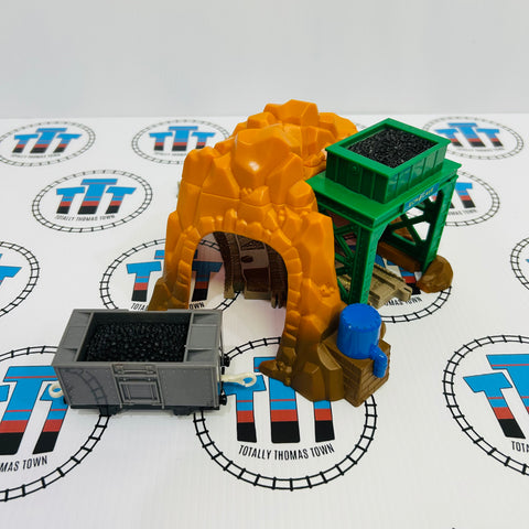 Echo Cave With Flipping Car Used - Trackmaster