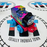 Thomas éclaboussé au néon d'occasion - Minis