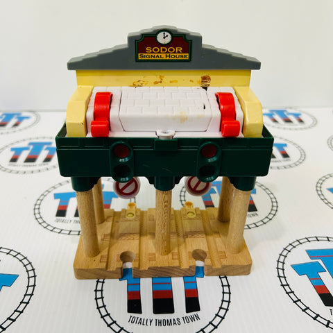 Deluxe Over the Track Signal House Newer Style NOT WORKING NO LIGHTS/SOUNDS Wooden - Used