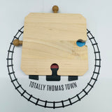 Crossing without Stop Signs with Knob - 1 Piece Thomas Brand Wooden - Used