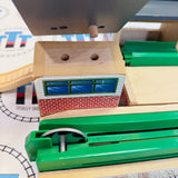 Sawmill Depot with Henry’s Log Car (1998) and 2 Logs #4 Roof Missing Peg Wooden - Used