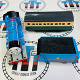 Gordon and Tender with Passenger Car New no Box - TOMY