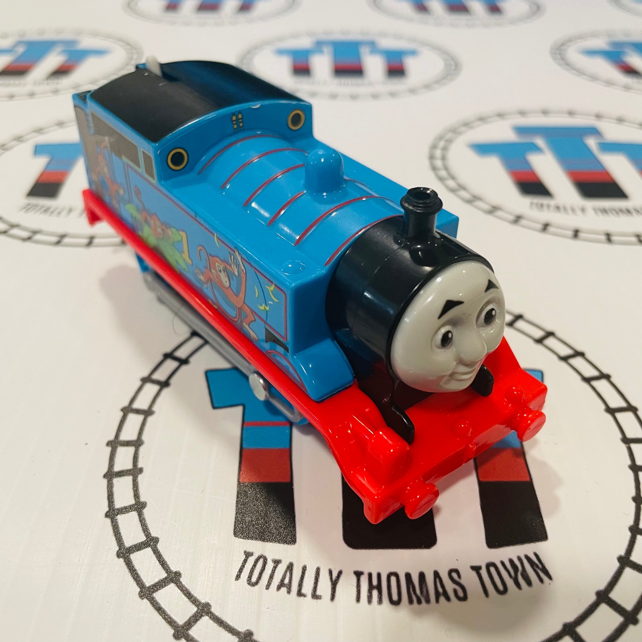 Sodor Safari Monkey Thomas no Mask (2013) Used - Trackmaster Sodor Safari Monkey Thomas no Mask (2013) Used - Trackmaster