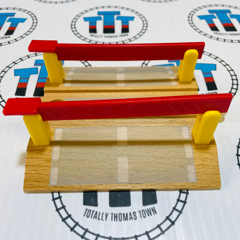 BRIO 33388 Crossing Wooden - Used