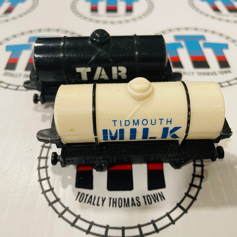 Milk & Tar Wagons (1993) Used - ERTL