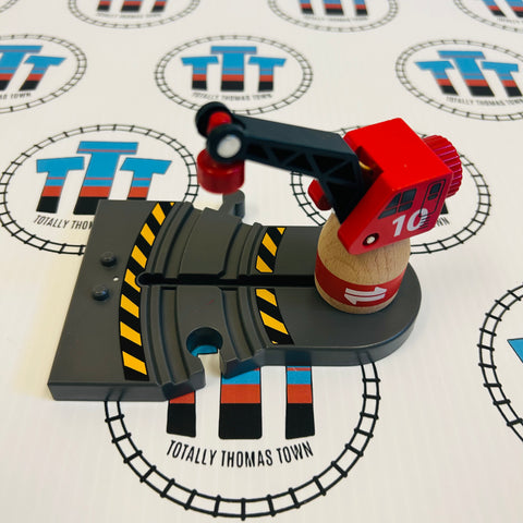 BRIO 33052 Red Crane with Curve Track - Used